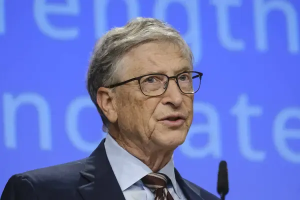depositphotos_680423724-stock-photo-former-microsoft-ceo-bill-gates