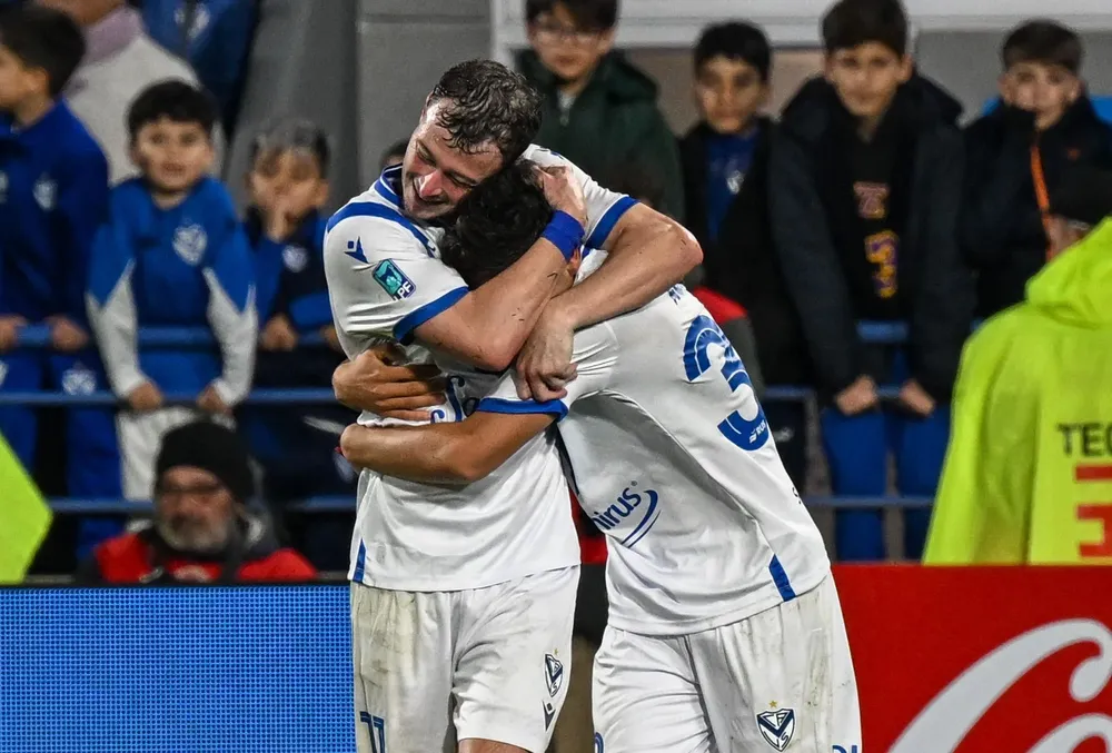velez-cai