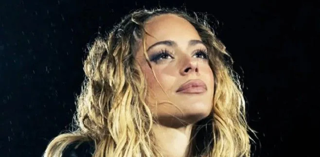 tini-stoessel-apertura