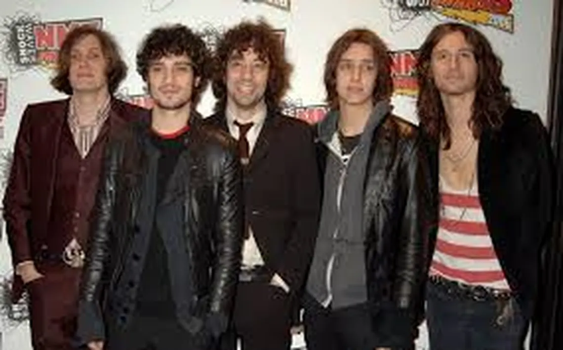 the-strokes-gorillaz-y-lily-allen-lideran-el-line-up-internacional
